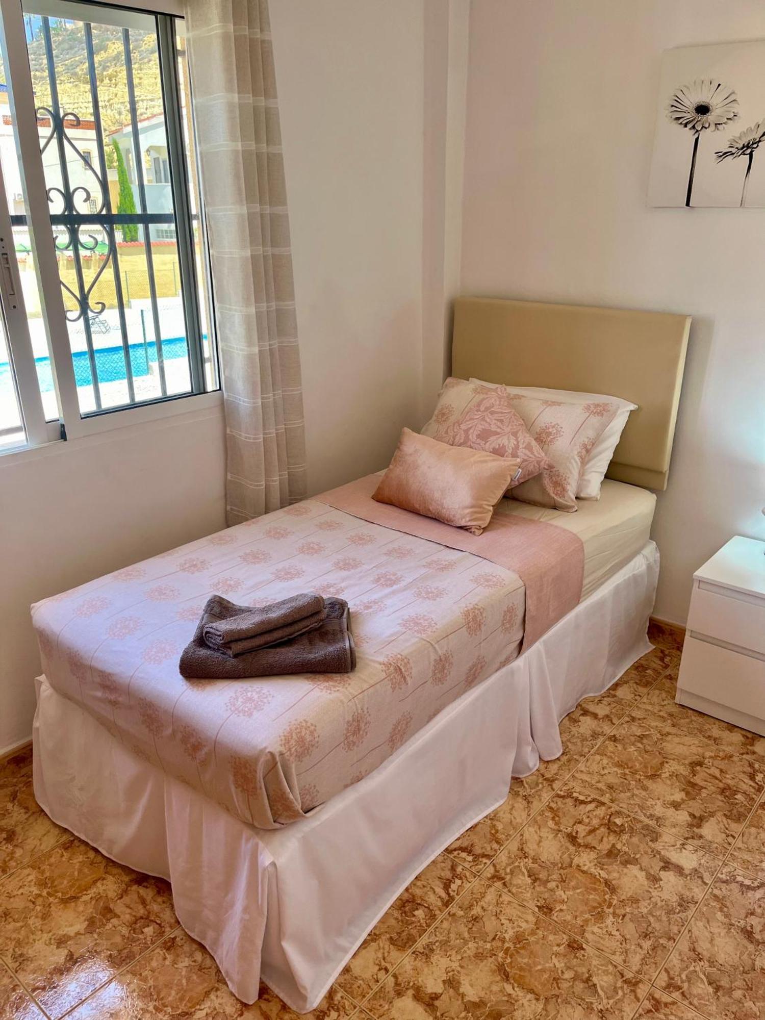 Tranquil Self Catering Golf Course Apartment Аліканте Екстер'єр фото